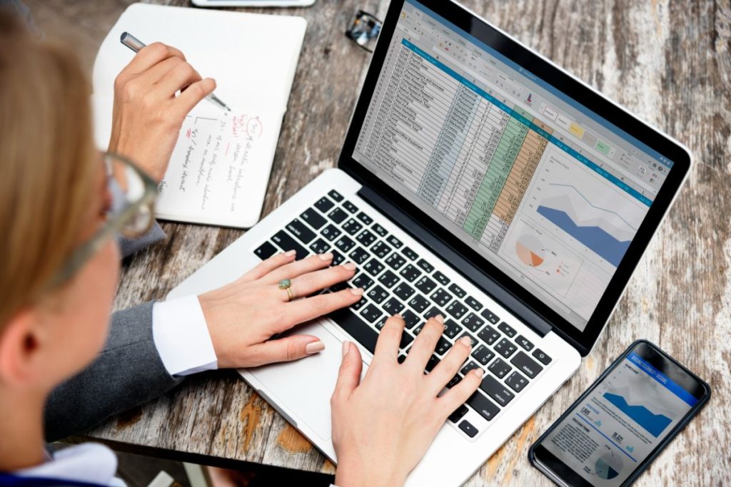 5 Benefits of Using an Accounting Information System